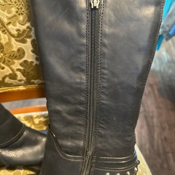 VINCE CAMUTO BLACK VC-BEATRIX STYLE KNEE HIGH BOOTS WITH SIDE ZIP - SZ 7 - Picture 4 of 7